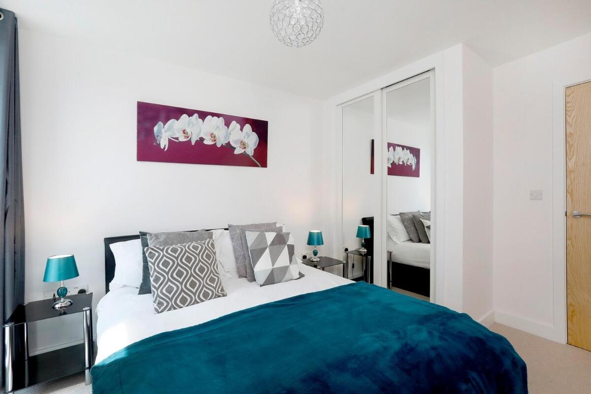 Redhill Queensgate - Modern 1 Bedroom Apartment Exterior foto